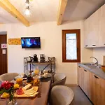 公寓 Casa Margherita, Ospitar